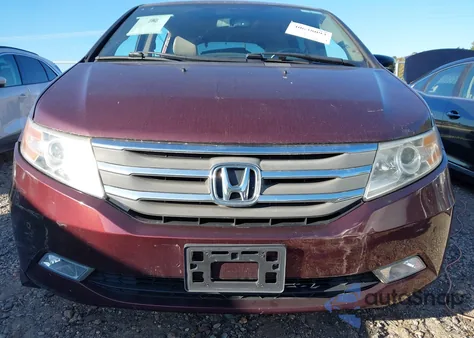 2013 Honda Odyssey Touring from USA, damaged, VIN 5FNRL5H92DB048752